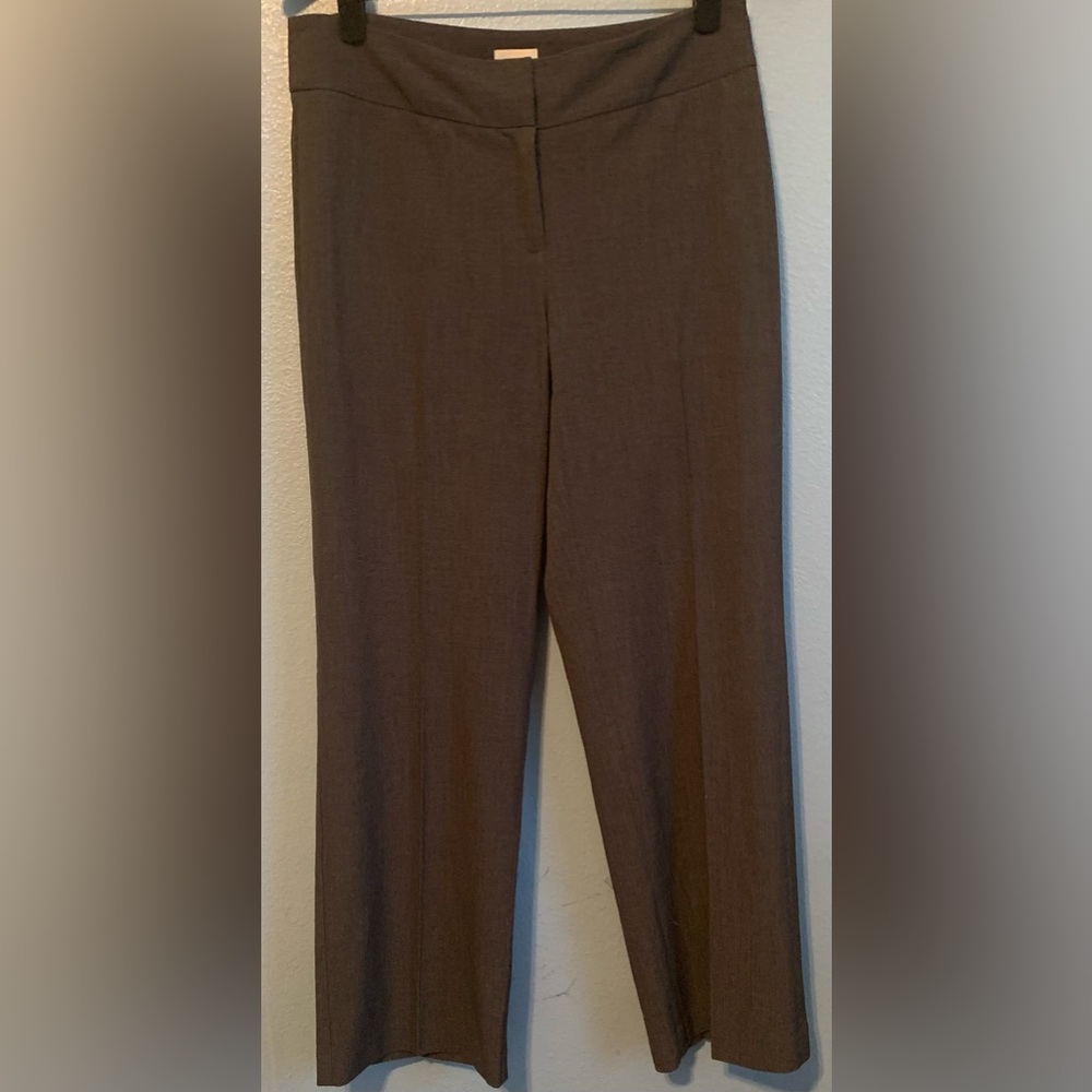 Chicos  Women’s Slacks Dress Pants• Stretch • Straight Leg • Gray•  Size 0.5